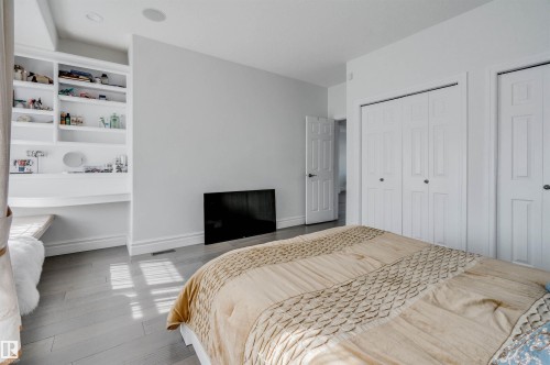 251 Galland Close, Edmonton, AB - Indoor Photo Showing Bedroom