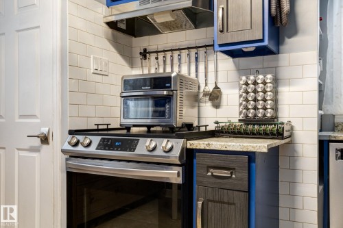 11844 96 Street, Edmonton, AB - Indoor Photo Showing Kitchen