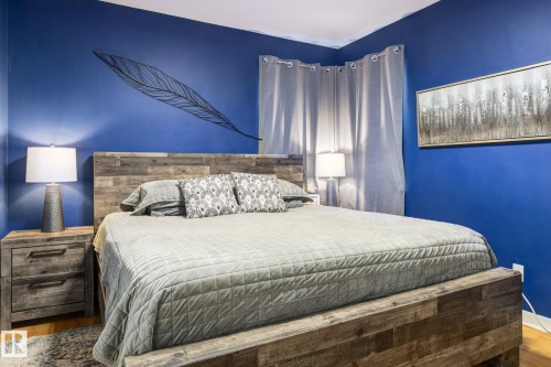 11844 96 Street, Edmonton, AB - Indoor Photo Showing Bedroom