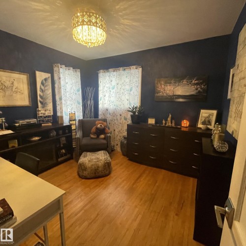 11844 96 Street, Edmonton, AB - Indoor