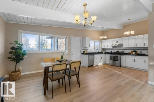 4 Granite Avenue, St. Albert, AB - Indoor