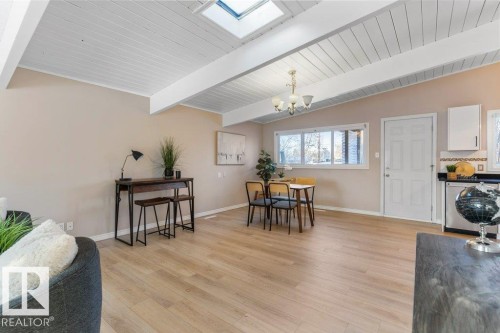 4 Granite Avenue, St. Albert, AB - Indoor