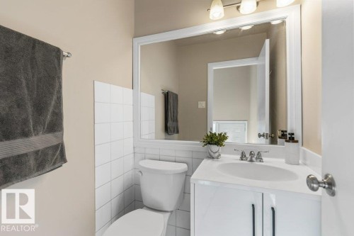 4 Granite Avenue, St. Albert, AB - Indoor Photo Showing Bathroom