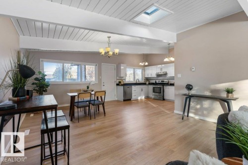 4 Granite Avenue, St. Albert, AB - Indoor