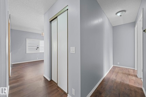10458 14 Avenue Nw, Edmonton, AB - Indoor Photo Showing Other Room