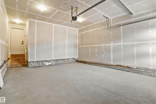 View of garage - 112 25 Street, Edmonton, AB - Indoor Photo Showing Garage