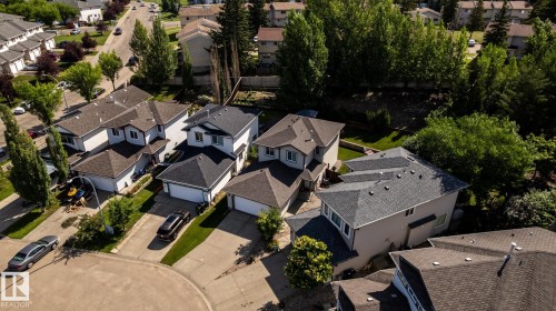 228 Hyndman Crescent, Edmonton, AB - Outdoor