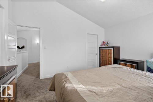 1472 33A Street, Edmonton, AB - Indoor Photo Showing Bedroom