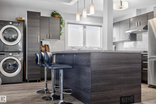 9521 109 Avenue, Edmonton, AB - Indoor