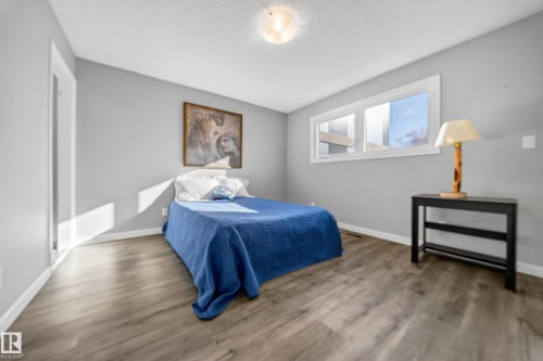 9521 109 Avenue, Edmonton, AB - Indoor Photo Showing Bedroom