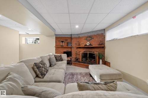 9521 109 Avenue, Edmonton, AB - Indoor With Fireplace