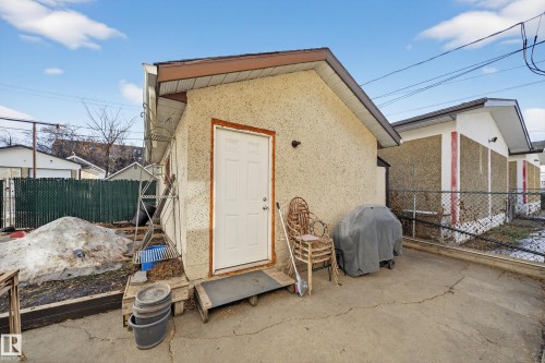 9521 109 Avenue, Edmonton, AB - Outdoor With Exterior