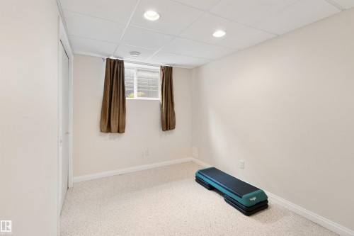 1717 Kensit Place, Edmonton, AB - Indoor