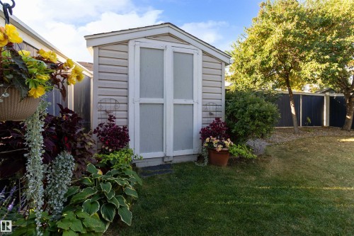 1717 Kensit Place, Edmonton, AB - Outdoor