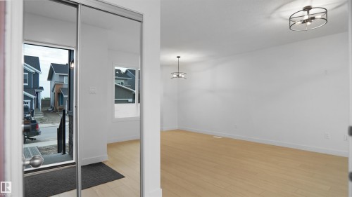 20931 16 Avenue, Edmonton, AB - Indoor Photo Showing Other Room