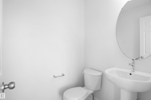 20935 16 Avenue, Edmonton, AB - Indoor Photo Showing Bathroom