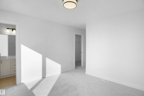 20935 16 Avenue, Edmonton, AB - Indoor Photo Showing Other Room