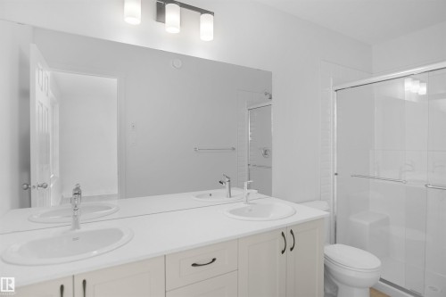 20935 16 Avenue, Edmonton, AB - Indoor Photo Showing Bathroom