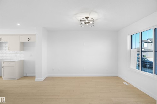 20935 16 Avenue, Edmonton, AB - Indoor