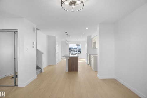 20935 16 Avenue, Edmonton, AB - Indoor Photo Showing Other Room