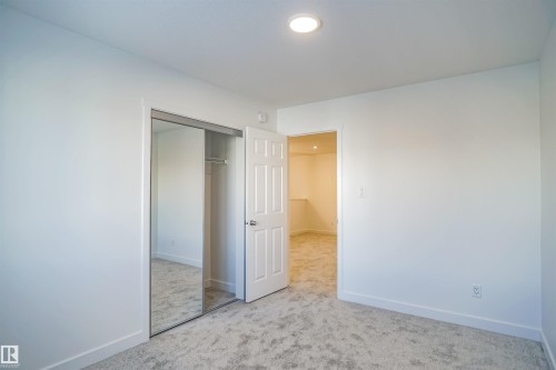1027 14 Avenue, Edmonton, AB - Indoor Photo Showing Other Room