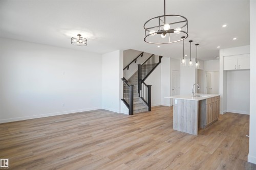 18955 28 Avenue, Edmonton, AB - Indoor