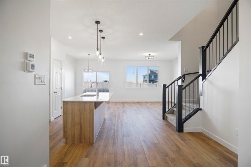 18955 28 Avenue, Edmonton, AB - Indoor