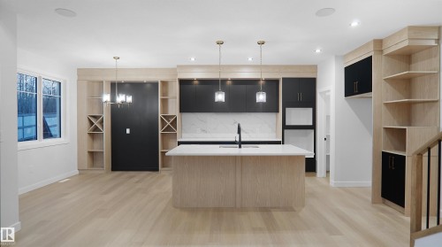 56 Meadowgrove Landing, Spruce Grove, AB - Indoor Photo Showing Kitchen