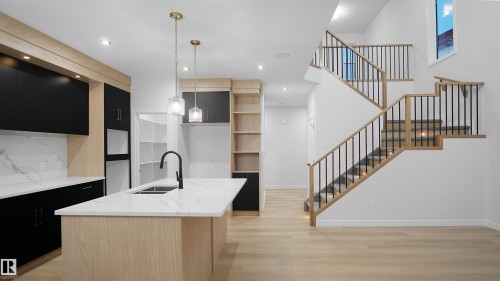 56 Meadowgrove Landing, Spruce Grove, AB - Indoor Photo Showing Kitchen With Double Sink With Upgraded Kitchen