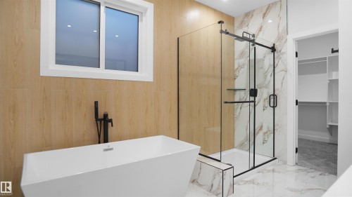 56 Meadowgrove Landing, Spruce Grove, AB - Indoor Photo Showing Other Room