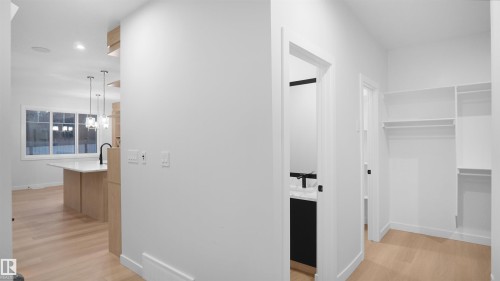 56 Meadowgrove Landing, Spruce Grove, AB - Indoor Photo Showing Other Room