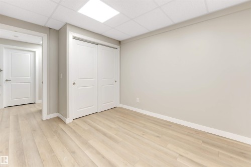 3232 27 Avenue, Edmonton, AB - Indoor Photo Showing Other Room