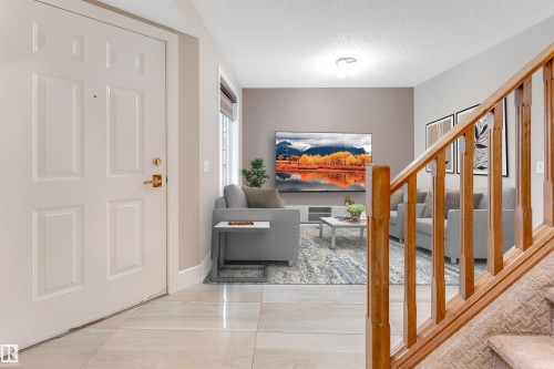 3232 27 Avenue, Edmonton, AB - Indoor Photo Showing Other Room