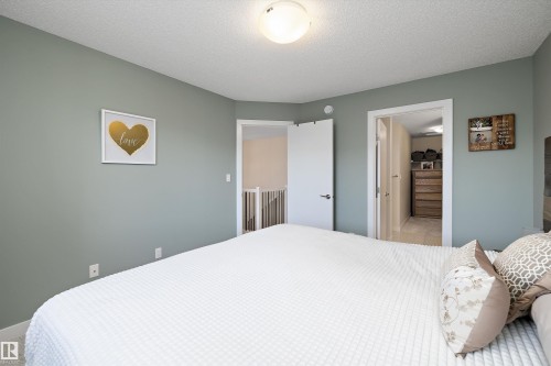 73 Garneau Gate, Spruce Grove, AB - Indoor Photo Showing Bedroom