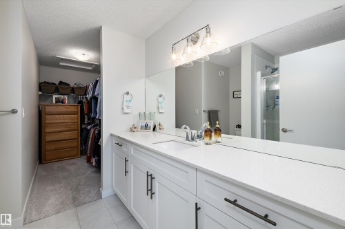73 Garneau Gate, Spruce Grove, AB - Indoor Photo Showing Bathroom