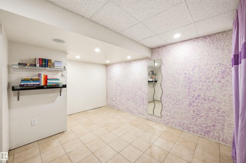 4944 Terwillegar Common, Edmonton, AB - Indoor