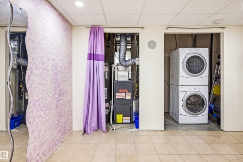 4944 Terwillegar Common, Edmonton, AB - Indoor Photo Showing Laundry Room