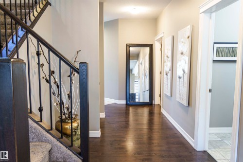 3307 Hilton Crescent, Edmonton, AB - Indoor Photo Showing Other Room