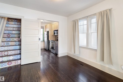 10428 76 Avenue, Edmonton, AB - Indoor Photo Showing Other Room