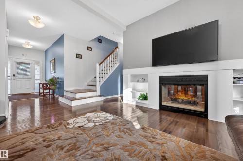 1804 Hammond Crescent, Edmonton, AB - Indoor Photo Showing Living Room With Fireplace