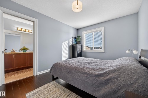 1804 Hammond Crescent, Edmonton, AB - Indoor Photo Showing Bedroom