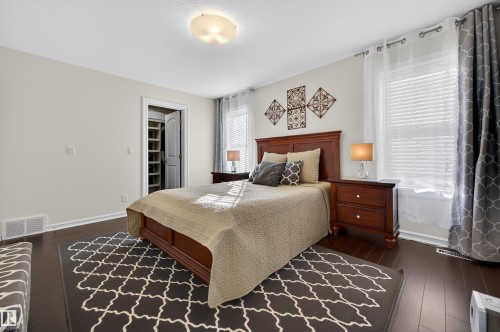 1804 Hammond Crescent, Edmonton, AB - Indoor Photo Showing Bedroom