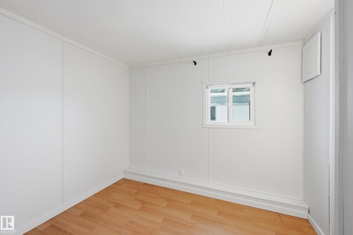 5132 50 Street, Onoway, AB - Indoor Photo Showing Other Room