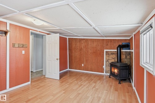 5132 50 Street, Onoway, AB - Indoor Photo Showing Other Room