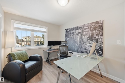 231 Lindsay Crescent, Edmonton, AB - Indoor