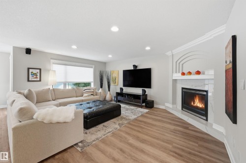 231 Lindsay Crescent, Edmonton, AB - Indoor Photo Showing Living Room With Fireplace