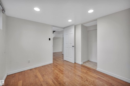 Empty room featuring recessed lighting and light wood finished floors - 6803 112A Street, Edmonton, AB - Indoor Photo Showing Other Room