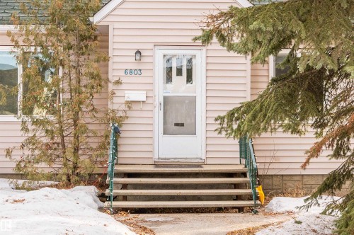Entrance to property - 6803 112A Street, Edmonton, AB - Outdoor