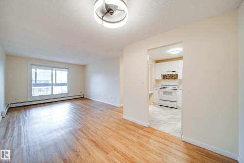402 1624 48 Street, Edmonton, AB - Indoor Photo Showing Other Room