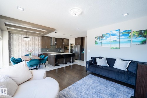 3623 8 Street, Edmonton, AB - Indoor Photo Showing Living Room